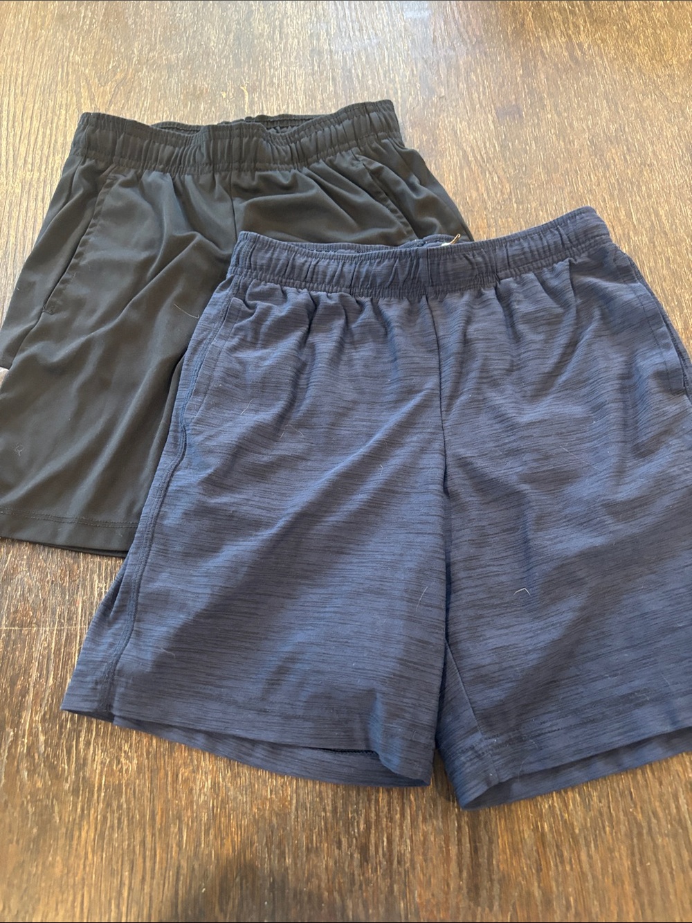 Kids athletic shorts (M)